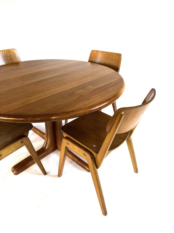 Image 1 of Vintage Danish extendable dining table, Juul Kristensen '70