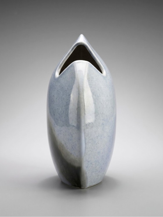 Image 1 of Virebent Porzellanvase – stilisiertes Landschaftsdekor – Modell Fisch TGM – 18 cm