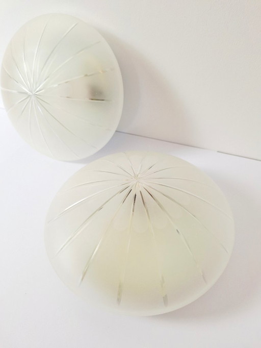Vintage paar Vintage set van 2 inbouw plafondlampen, glazen wandlampen, Mid-century, Bauhaus stijl licht, melkglas plafondlamp