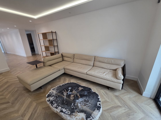 Image 1 of Divano Poltrona Frau "Let It Be" + tavolino abbinato – Come nuovo