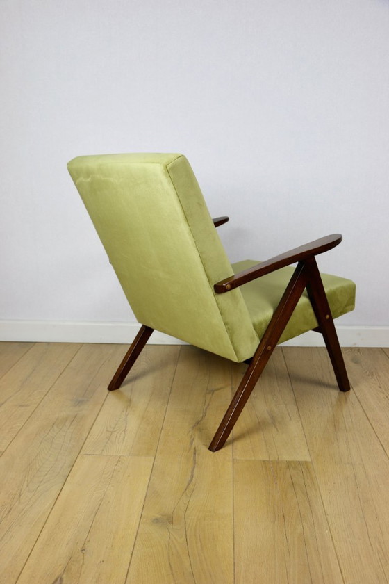 Image 1 of B-310 VAR armchair green olive velvet - light
