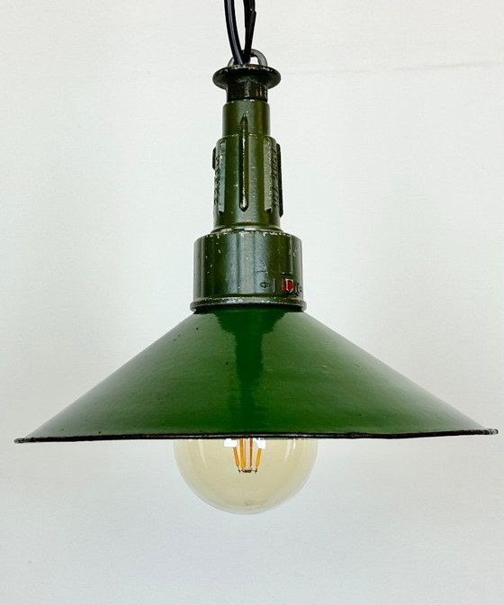 Image 1 of Industrial Green Enamel Military Pendant Lamp with Cast Aluminium Top, 1960s