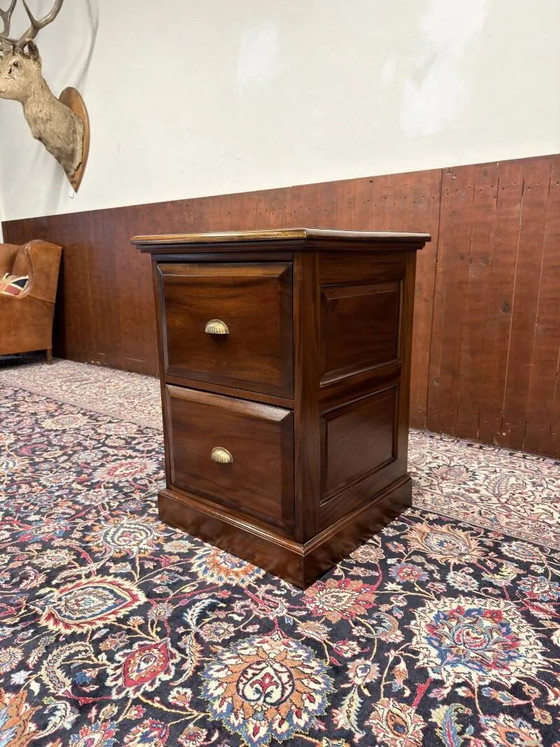 Classic English Mahogany Chest of Drawers, Brass, Brown, Chesterfield (photo 4 of 9)
