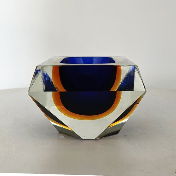 Image 1 of Rare cendrier ou vide-poches rectangulaire à multiples facettes en verre de Murano, datant des années 1960, créé par Flavio Poli
