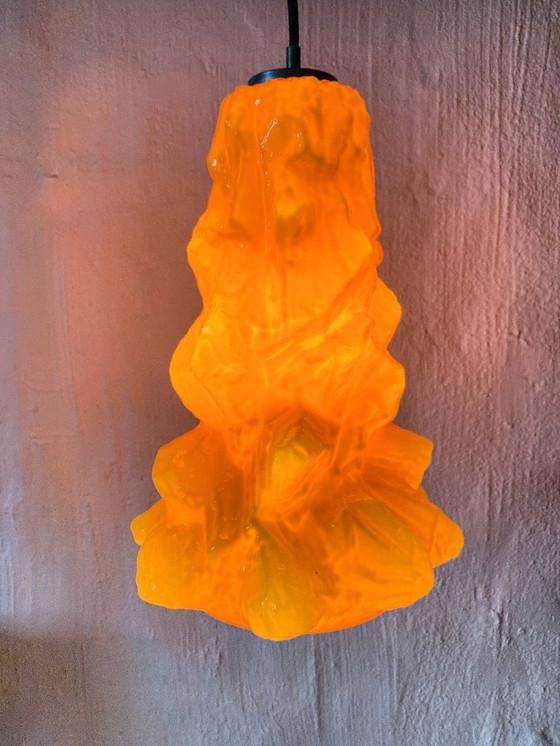 Image 1 of  Lámpara colgante de cristal de Peill&Putzler diseño años 70s 80s modelo Alaska naranja