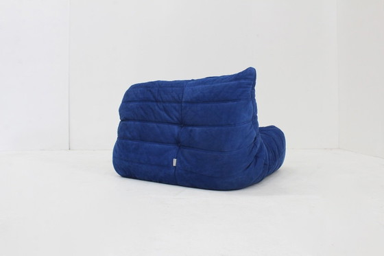 Image 1 of Togo Ligne Roset Ecksessel aus blauem Leder von Michel Ducaroy für Ligne Roset
