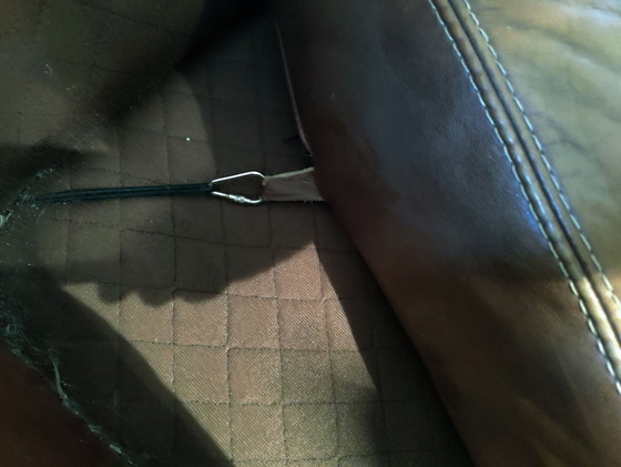 Image 1 of Set di divani in pelle di bufalo vintage: design senza tempo, comfort ineguagliabile e carattere autentico