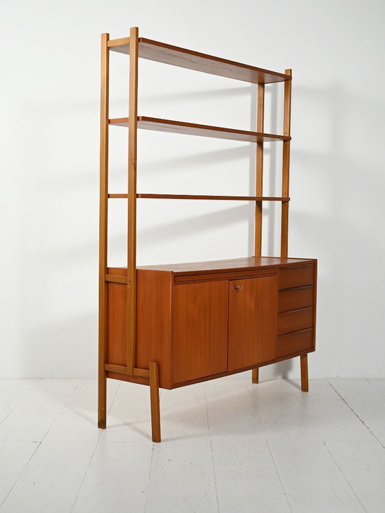 Image 1 of Skandinavisches Teak-Bücherregal mit ausziehbarem Schreibtisch