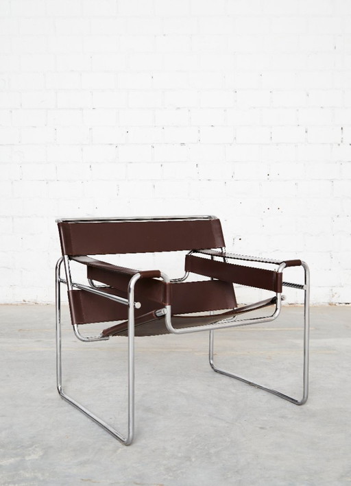 Chaise Wassily conçue par Marcel Breuer pour Knoll International – fauteuils, Leather