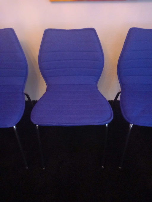 4 chaises de salle à manger/bureau inspirées du modèle Kartell Maui Soft, conçues par Vico Magistretti.