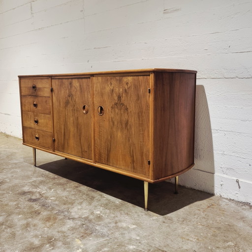 Credenza Fristho di William Watting, in noce e ottone, anni '50.