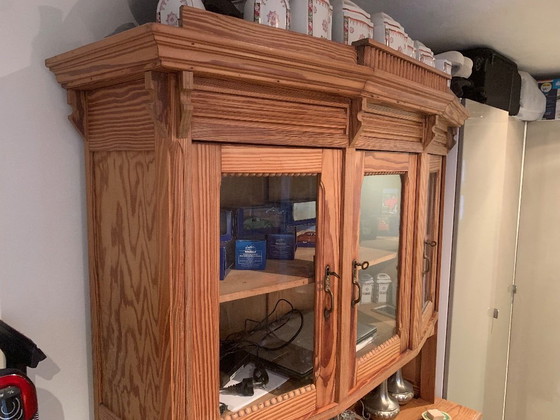 Image 1 of Credenza alta della fine del XIX secolo