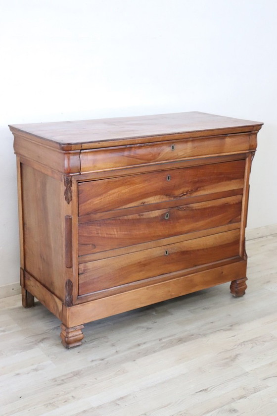 Image 1 of Commode ancienne en noyer massif, Italie, 19e siècle