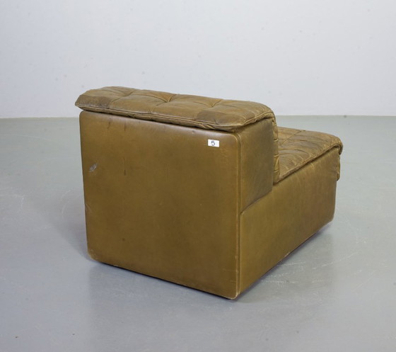 Image 1 of Sofá modular De Sede DS11 de cuero con parches verde oliva, diseño de mediados de siglo, 6 elementos. Suiza, años 70.