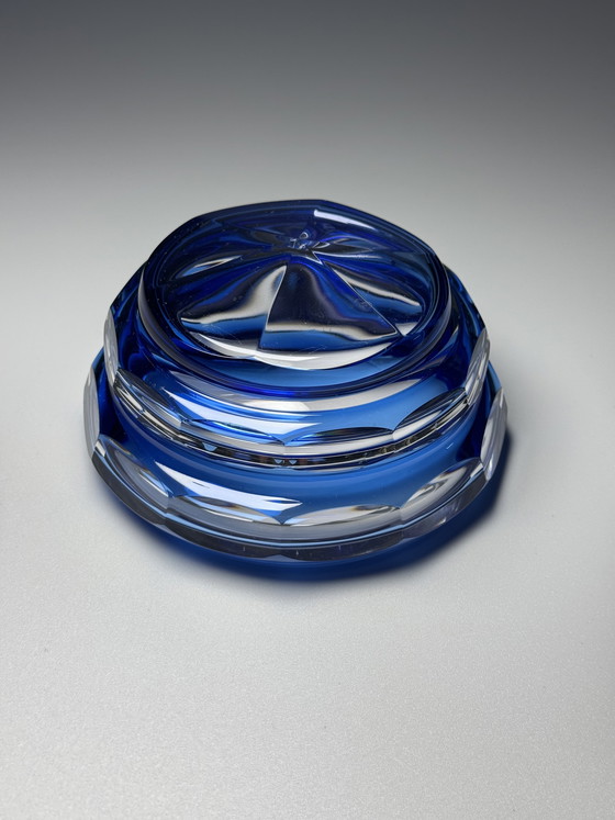 Image 1 of Bombonera de cristal “Eliane” de Val Saint Lambert, Art Déco, años 30, cristal superpuesto en azul, Charles Graffart