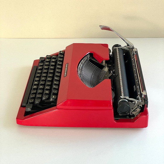 Image 1 of Machine à écrire vintage Sperry Remington Idol rouge années 1980, style rétro