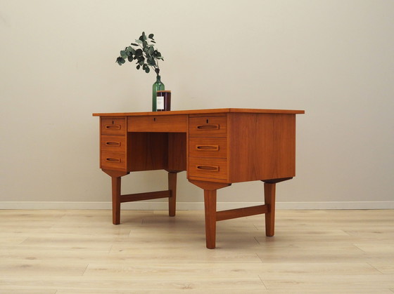 Image 1 of Bureau en teck, design danois, années 1960, Production : Danemark