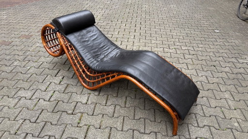 Chaise longue vlechtwerk studio Schütz rotan ligstoel jaren 70 ligstoel
