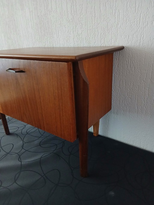 Nachttisch – Louis van Teeffelen – Teak – nachtkastjes, Wood, Vintage (photo 2 of 7)