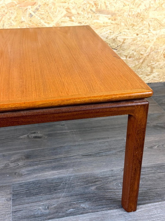 Image 1 of Teakhouten tafel uit de jaren 60/70, bijzettafel, salontafel, Deens design, Denemarken