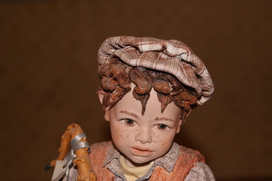 Image 1 of Statuette eines Jungen mit Saxophon in Capodimonte