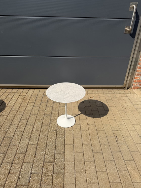 Image 1 of Knoll Tulip side table in Carrara Satin matte marble in NEW CONDITION!! Eero Saarinen