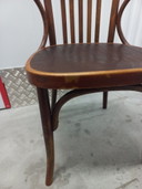 Stoel met armleuningen in Thonet-stijl