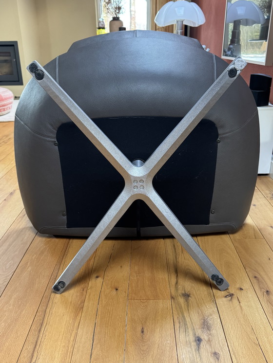 Image 1 of Montis Hugo Drehsessel aus braunem Leder