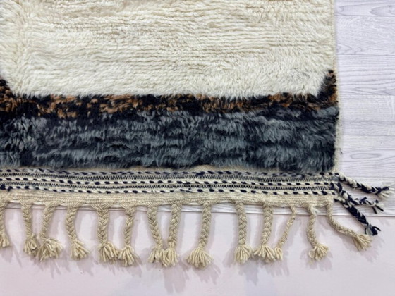 Image 1 of Moroccan rug 260cmx160cm 