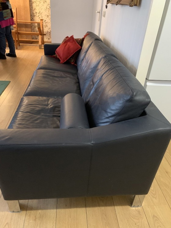 Image 1 of Mooie diepblauwe leren 3 persoons bank