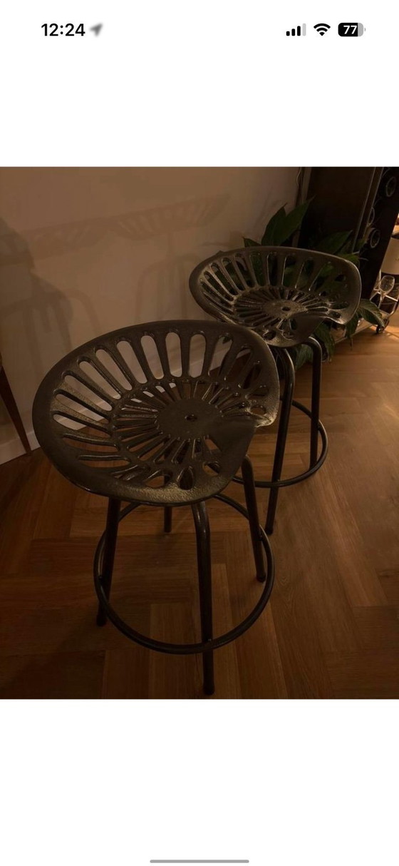 Image 1 of Taburete de bar con asiento de tractor