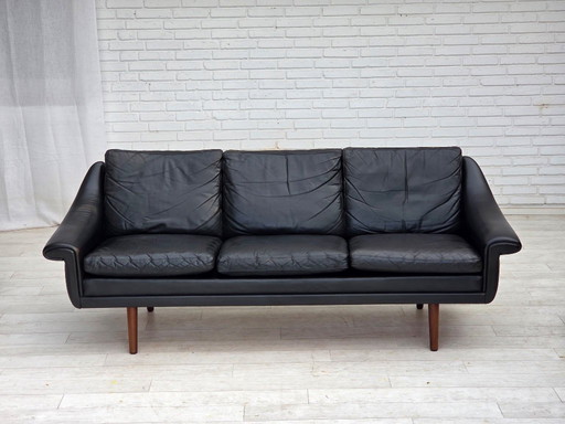 Jaren 60, Deens ontwerp van Aage Christensen, 3-zitsbank, leer.