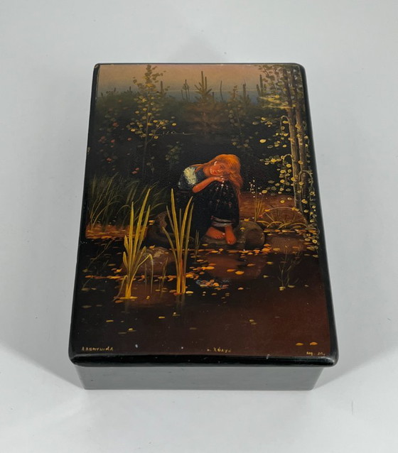 Image 1 of Hand-painted Russian lacquer box “Alyonushka” – Kholuy – vintage collectible