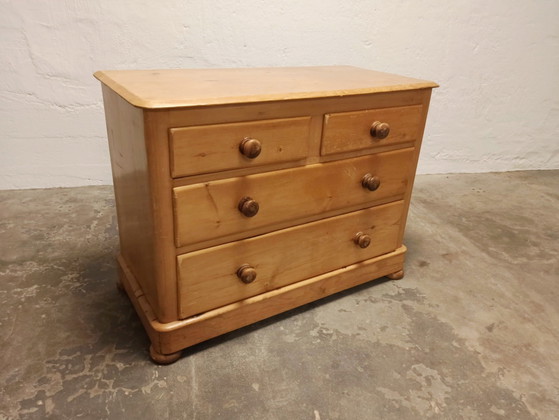 Cómoda antigua de pino – Wood (photo 2 of 15)
