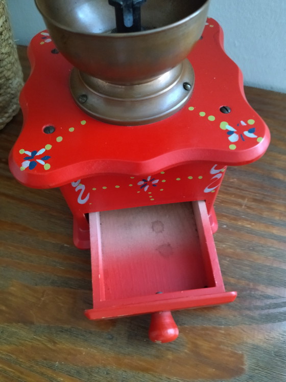Image 1 of Retro coffee grinder