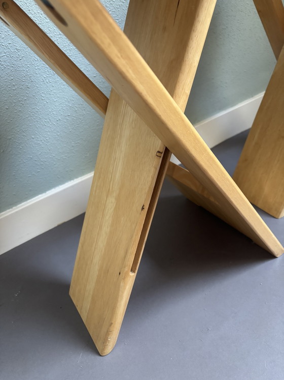 Suzy Stool – Adrian Reed, Plastic, Wood (photo 3 of 7)