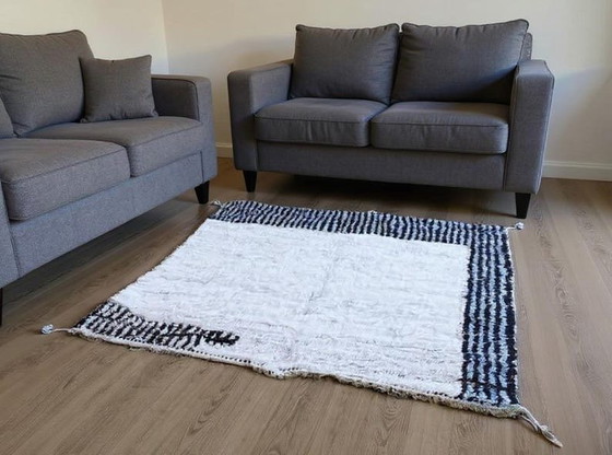 Image 1 of Handmade natural wool rug, traditionally crafted, size 200/300 cm