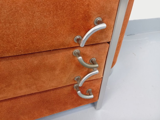 Image 1 of Coiffeuse vintage design italien en velours suédine, chrome, verre fumé et miroir des années 70 80