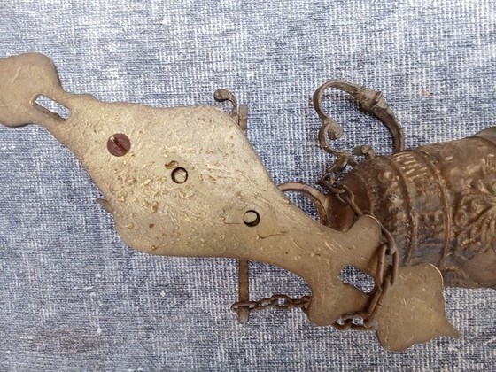 Image 1 of Oude Klooster Bel Deurklopper Met Engel En Mythologisch Figuur