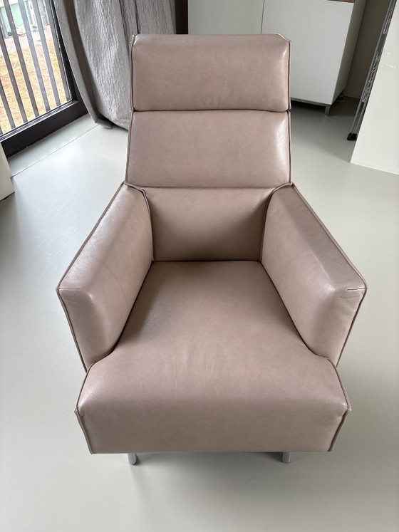 2x Fauteuil Solo van Roderick Vos in Leer – Design on Stock, Leather, Metal (photo 5 of 5)