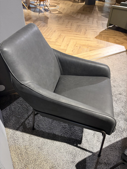 Jess “Jolly” Fauteuil ontmoette hocker