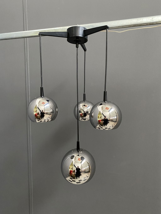 Lampada a sospensione cromata anni '60