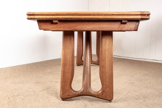 Image 1 of Très grande table de repas extensible, 320 cm, en chêne par Guillerme et Chambron pour Votre Maison 1960.