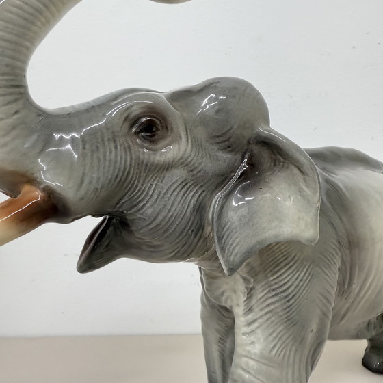 Image 1 of Statua di elefante in ceramica grigia vintage