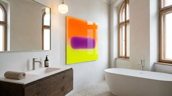 Exhibition piece – Abstract color field painting in neon orange and purple | 95 × 95 cm | 5 mm acrylic glass (photo 3 of 7)
