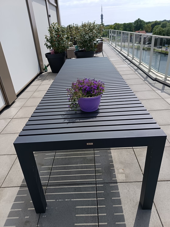 Image 1 of Table de jardin Cassini en aluminium, Noir, extensible
Nouveau prix 2,499.00