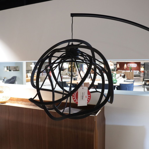 Lampada da terra Bloom di Ligne Roset