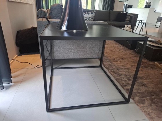 Image 1 of Mesita auxiliar de diseño hecha a mano