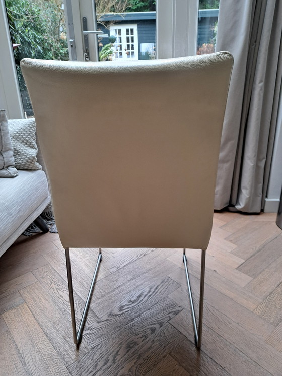 Image 1 of 4 sillas de comedor modernas de cuero blanco