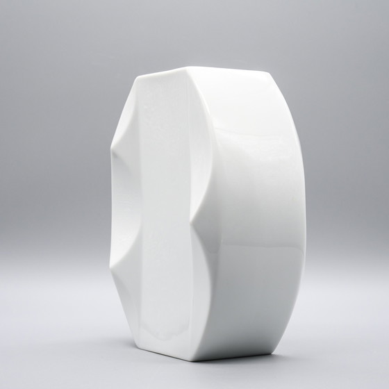 Image 1 of Hutschenreuther Porcelaine brillante Heinrich Fuchs 70s Vintage Op Art Vase 5094